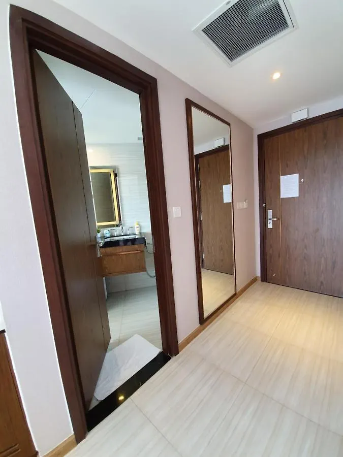 Bed and Breakfast Crystali Panorama Nha Trang 4*,
